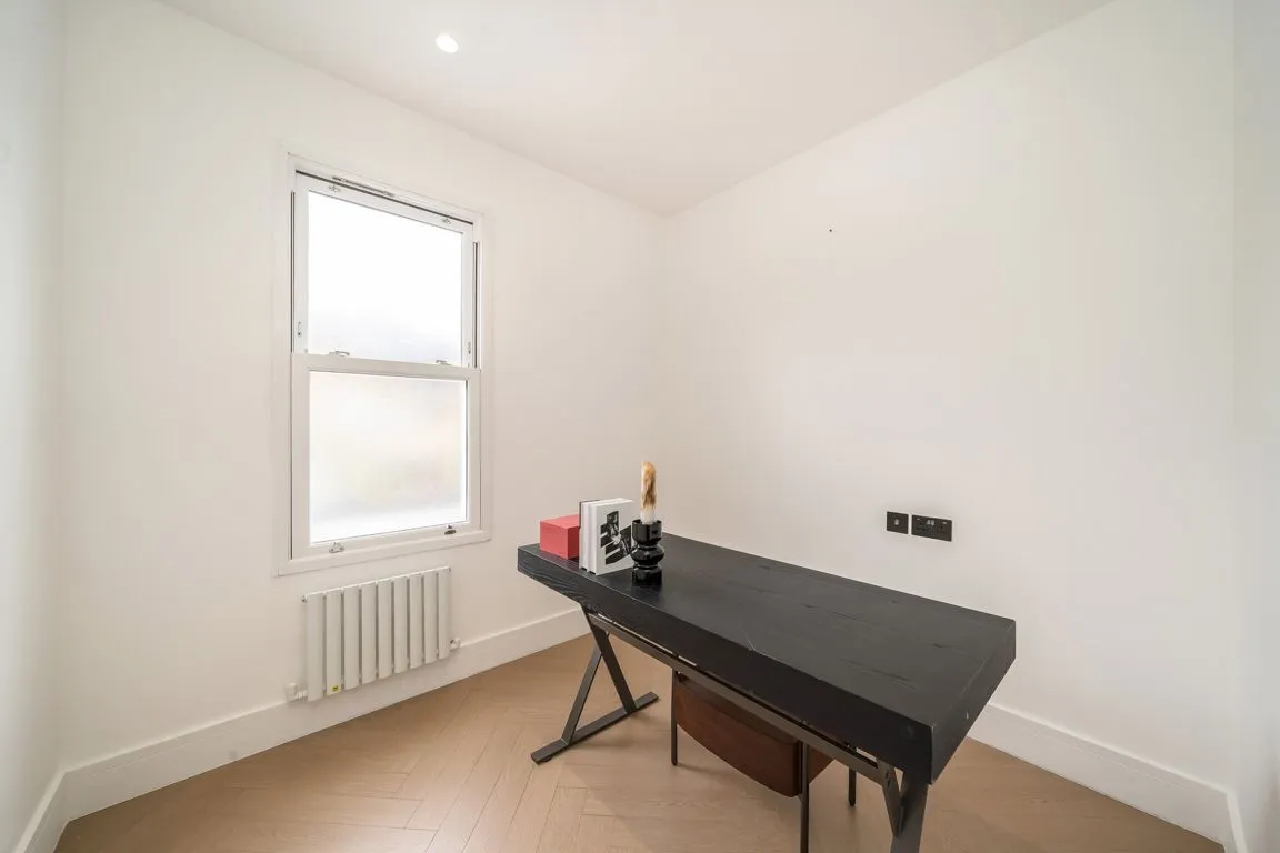 Gosberton Road, SW12, photo 9