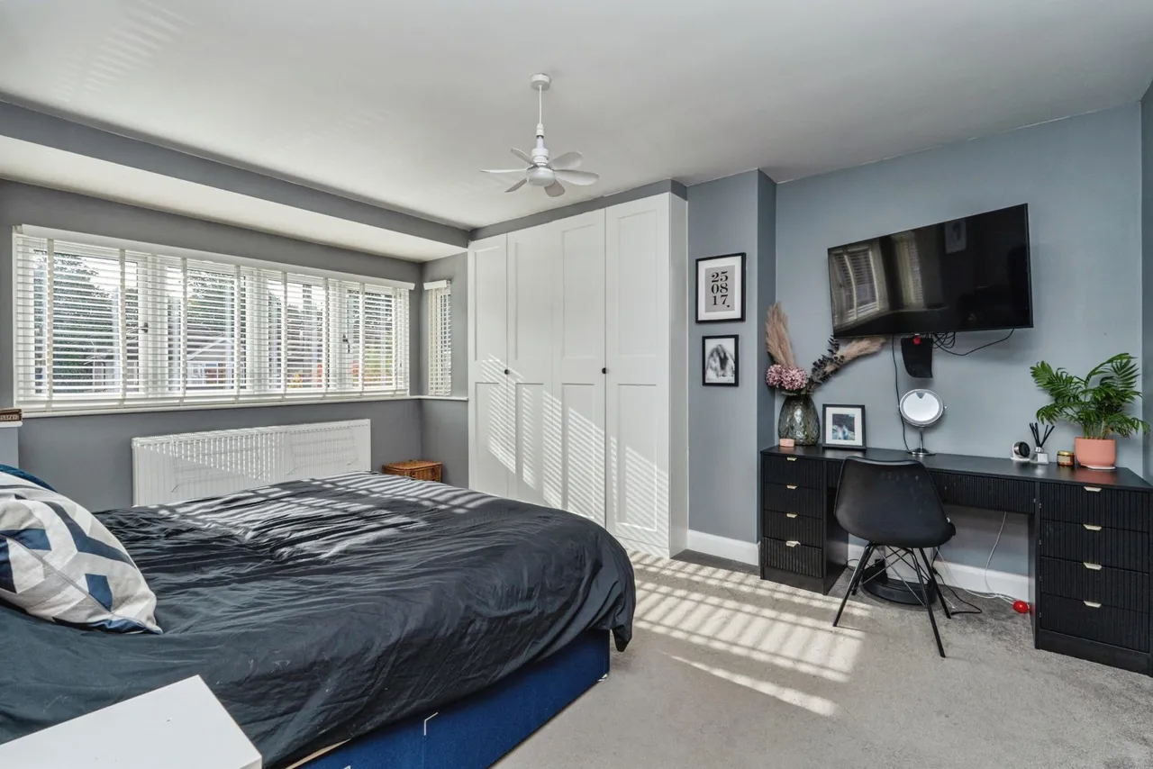 Franklands Drive, Addlestone, KT15, photo 10