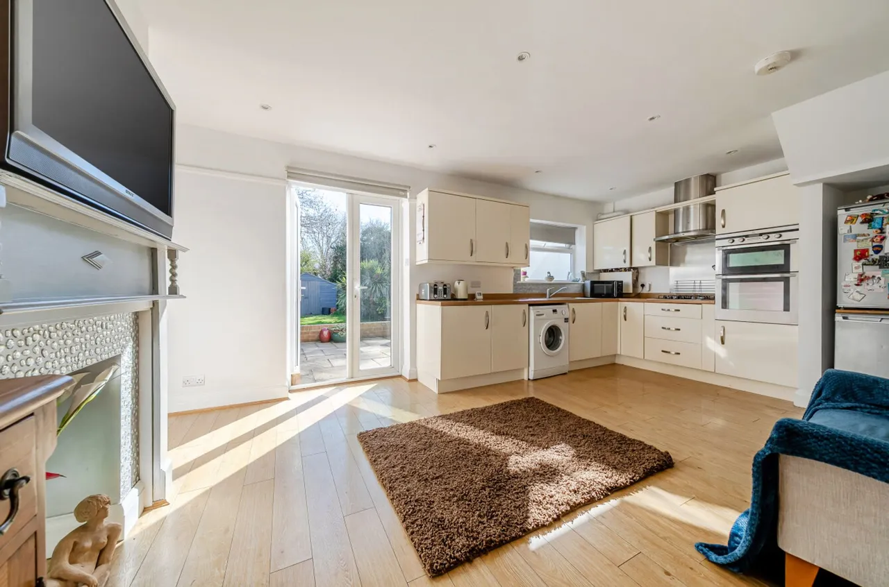 Central Drive, Bersted, PO21, photo 2