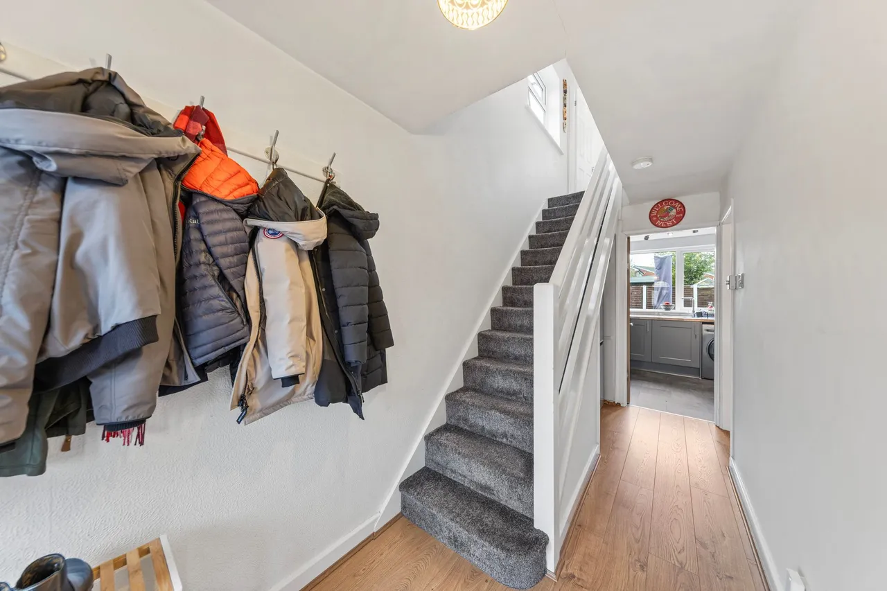 Berkshire Drive, Woolston, Warrington, Warrington, WA1 4HB, photo 5