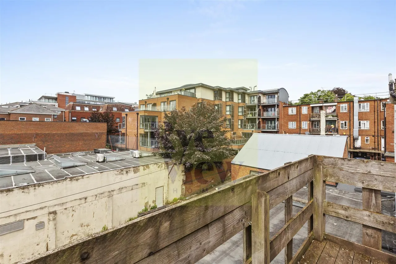 High Wycombe, Buckinghamshire, HP13 6LJ, photo 8
