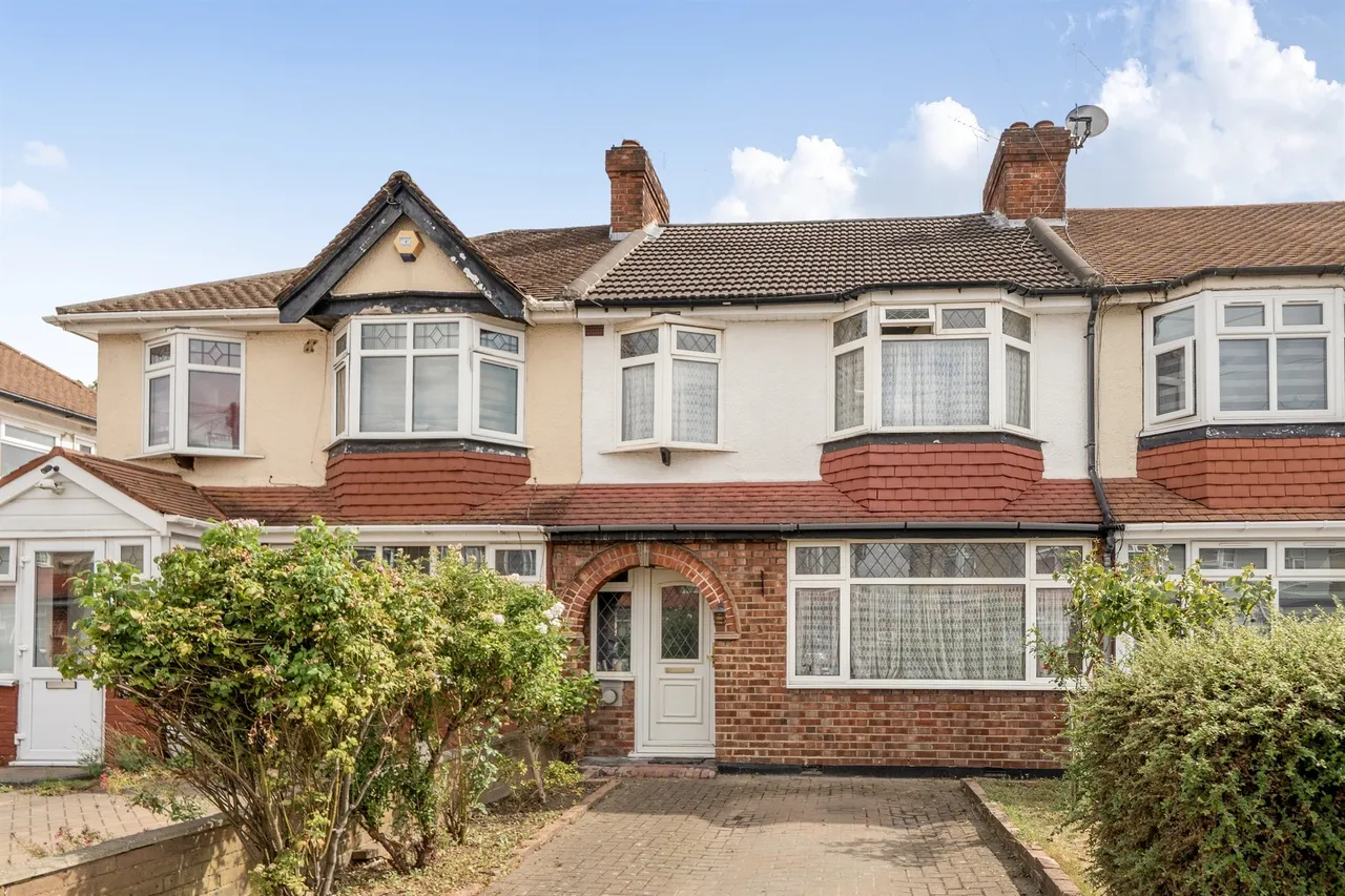 3 bed house for sale, Woodgrange Gardens, Enfield, EN1