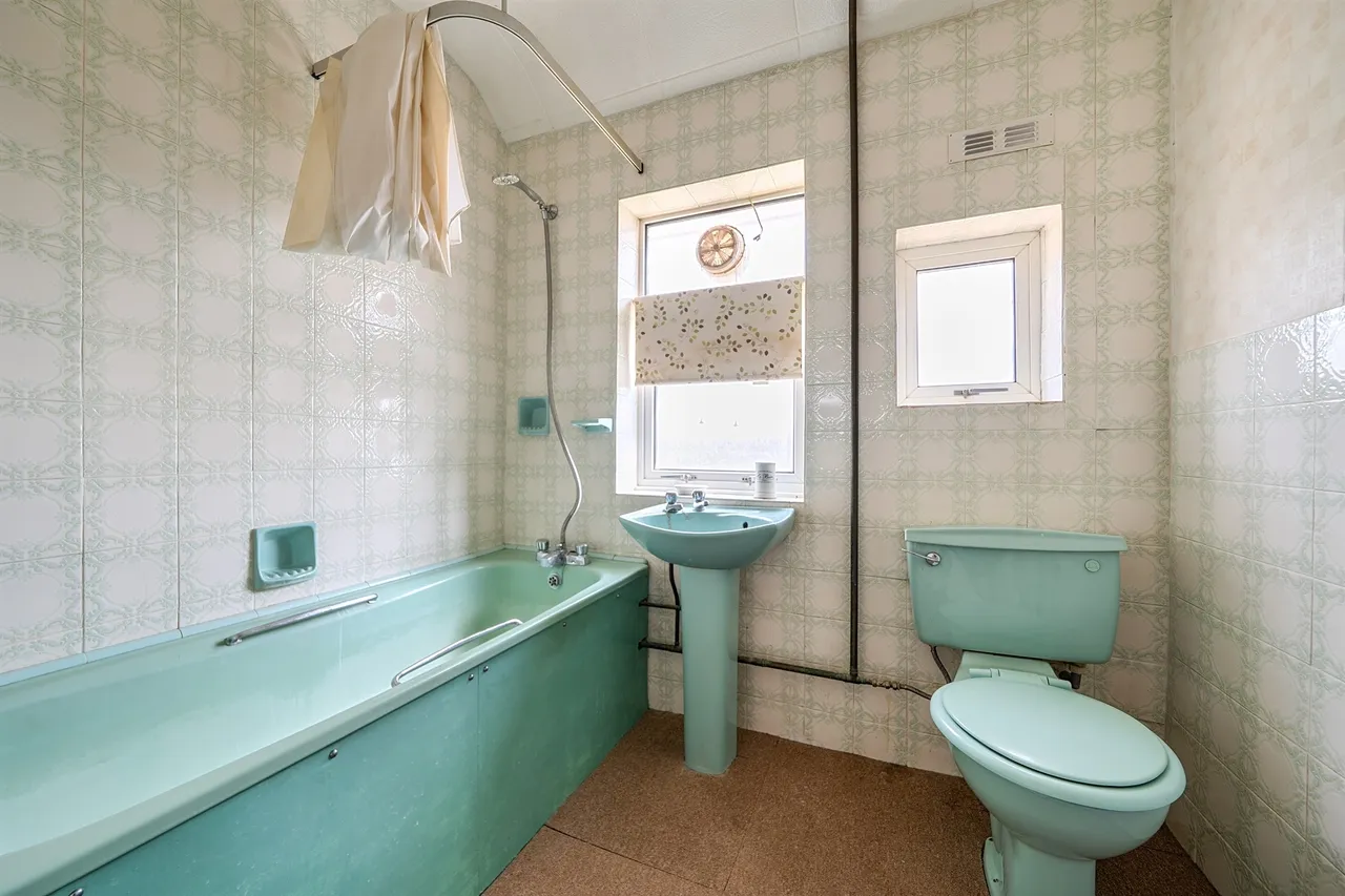 Woodgrange Gardens, Enfield, EN1, photo 12