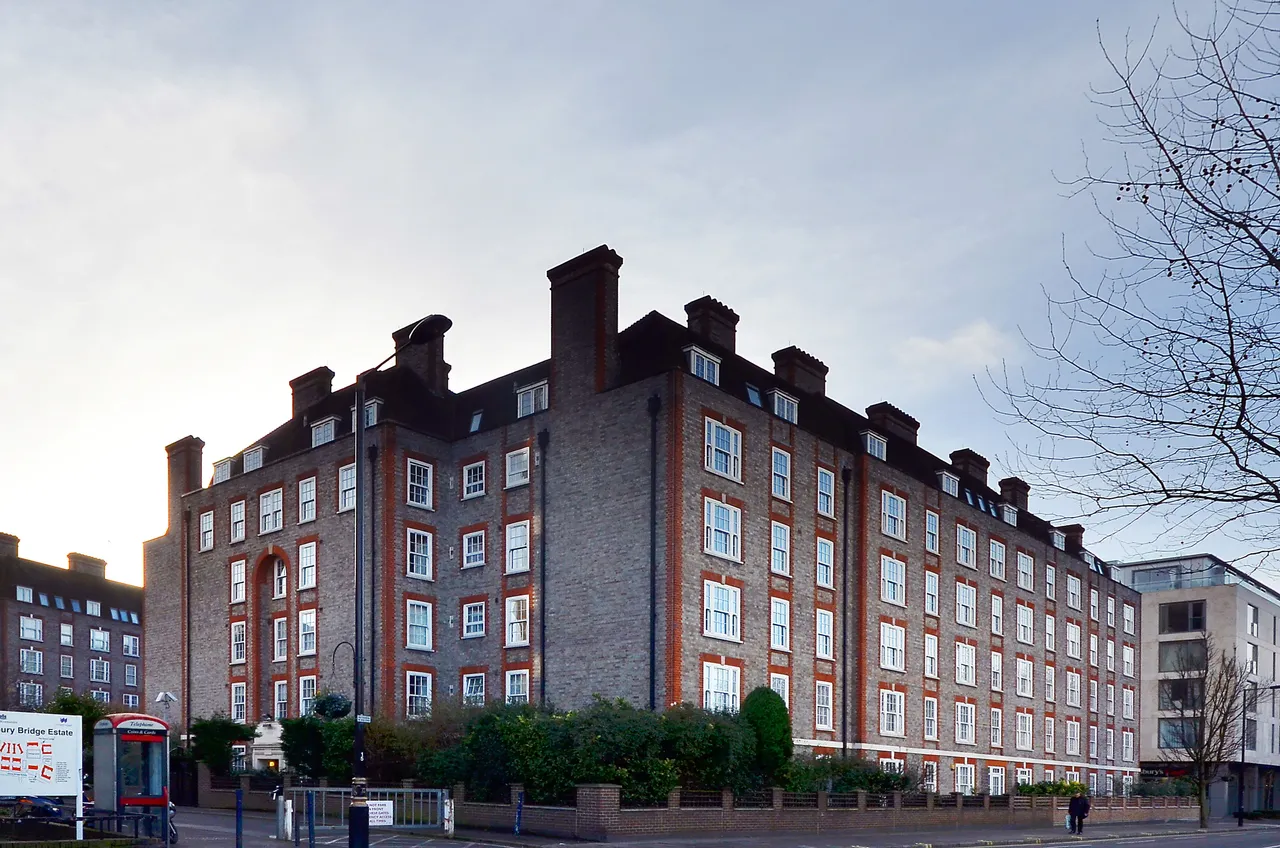 74 Cheylesmore House, Ebury Bridge Road, London, photo 6