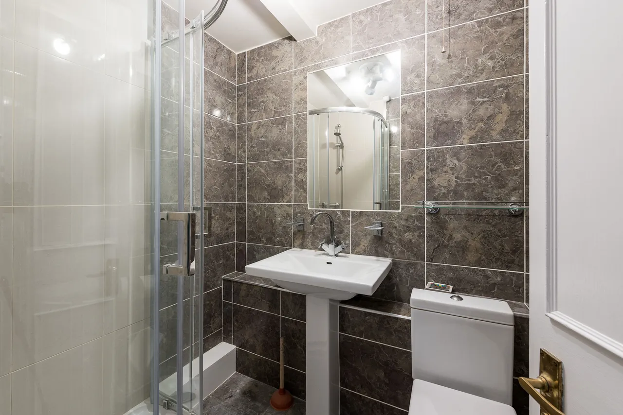 74 Cheylesmore House, Ebury Bridge Road, London, photo 4