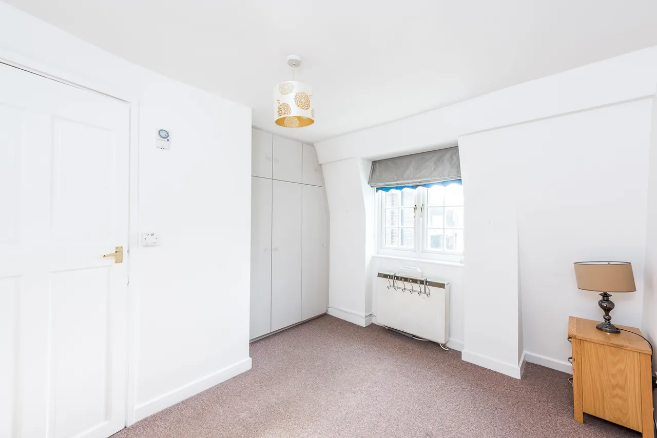 74 Cheylesmore House, Ebury Bridge Road, London, photo 2