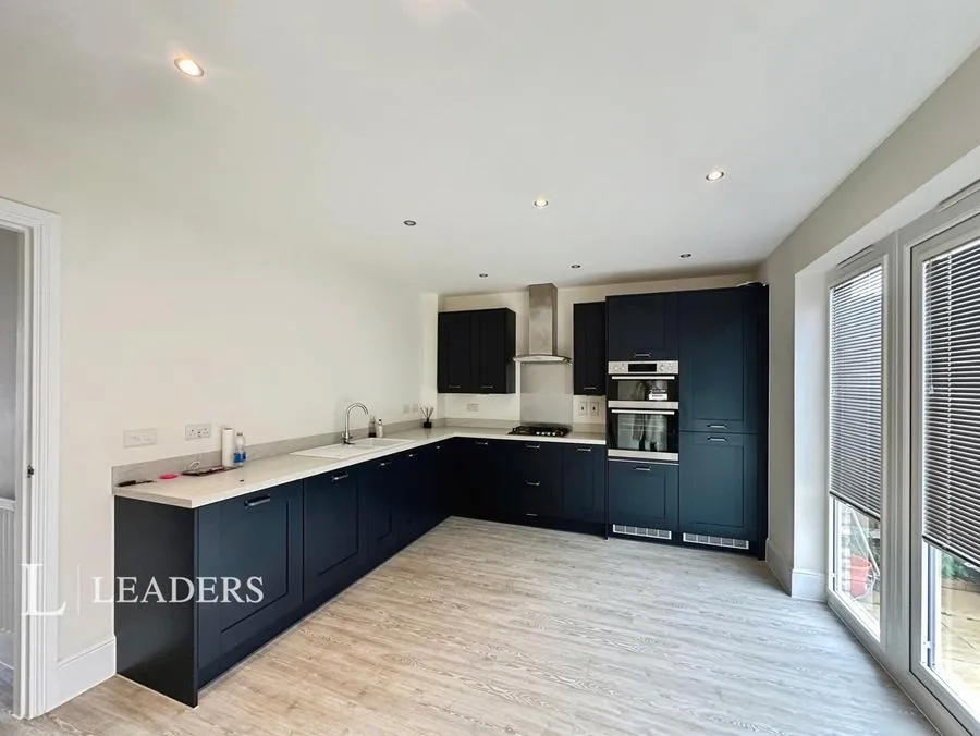 Bradshaw Close, Alconbury Weald, PE28, photo 3