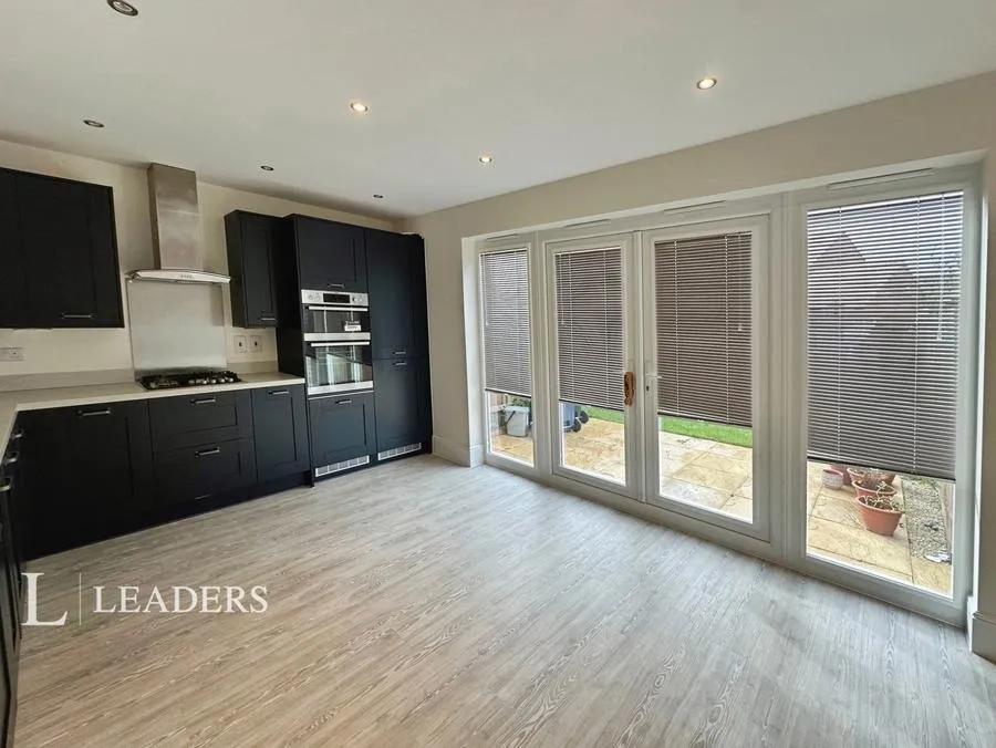 Bradshaw Close, Alconbury Weald, PE28, photo 2