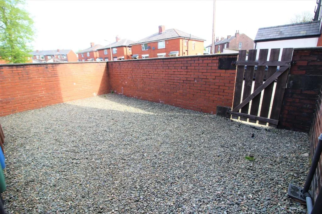 Dumers Lane, Radcliffe, M26, photo 10