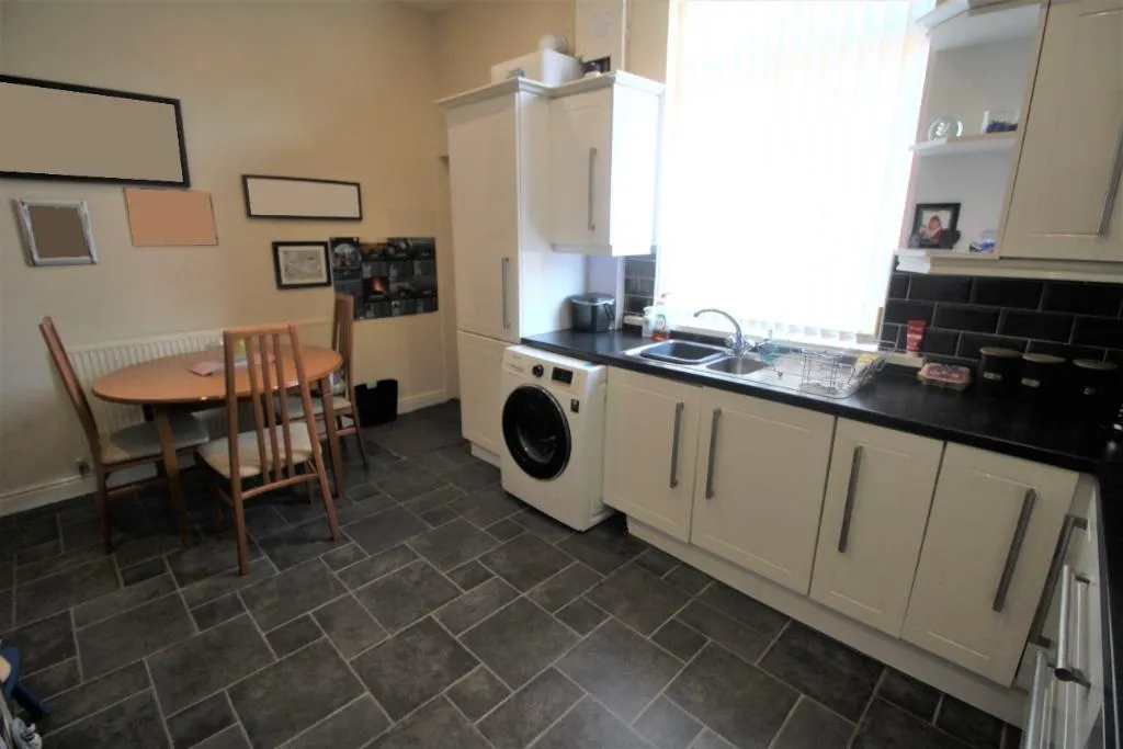 Dumers Lane, Radcliffe, M26, photo 5