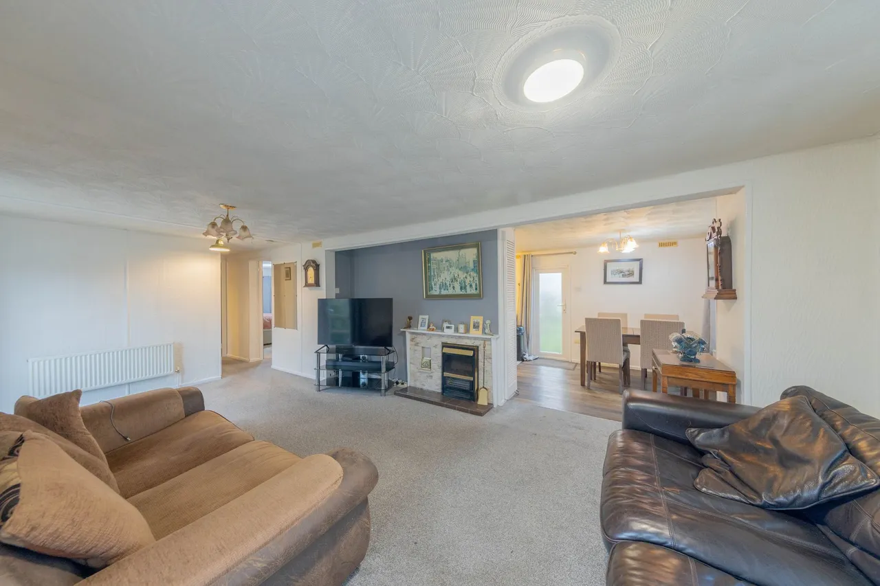 Conifer Grove Moss Lane, Moore, Warrington, Warrington, WA4 6FX, photo 2