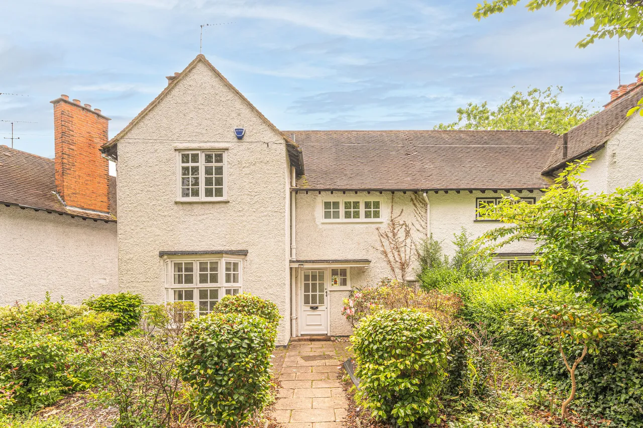 3 bed flat to rent, London, NW11
