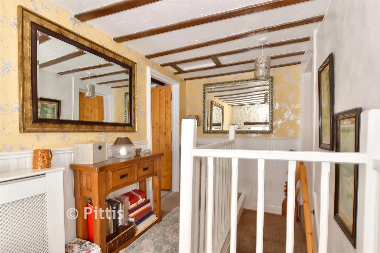 High Street, Brading, PO36, photo 6