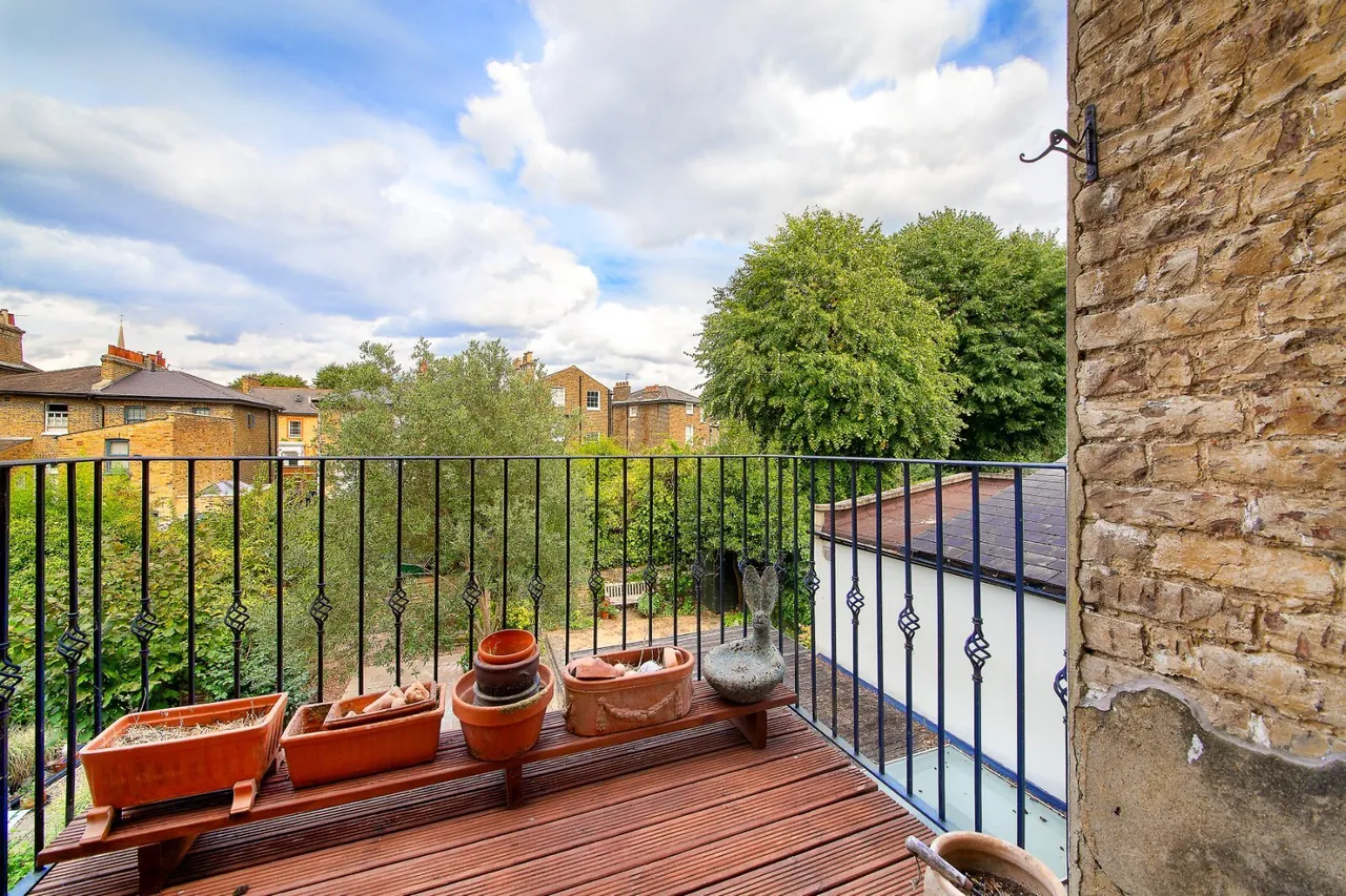 St. Martin's Road, London, SW9, photo 14