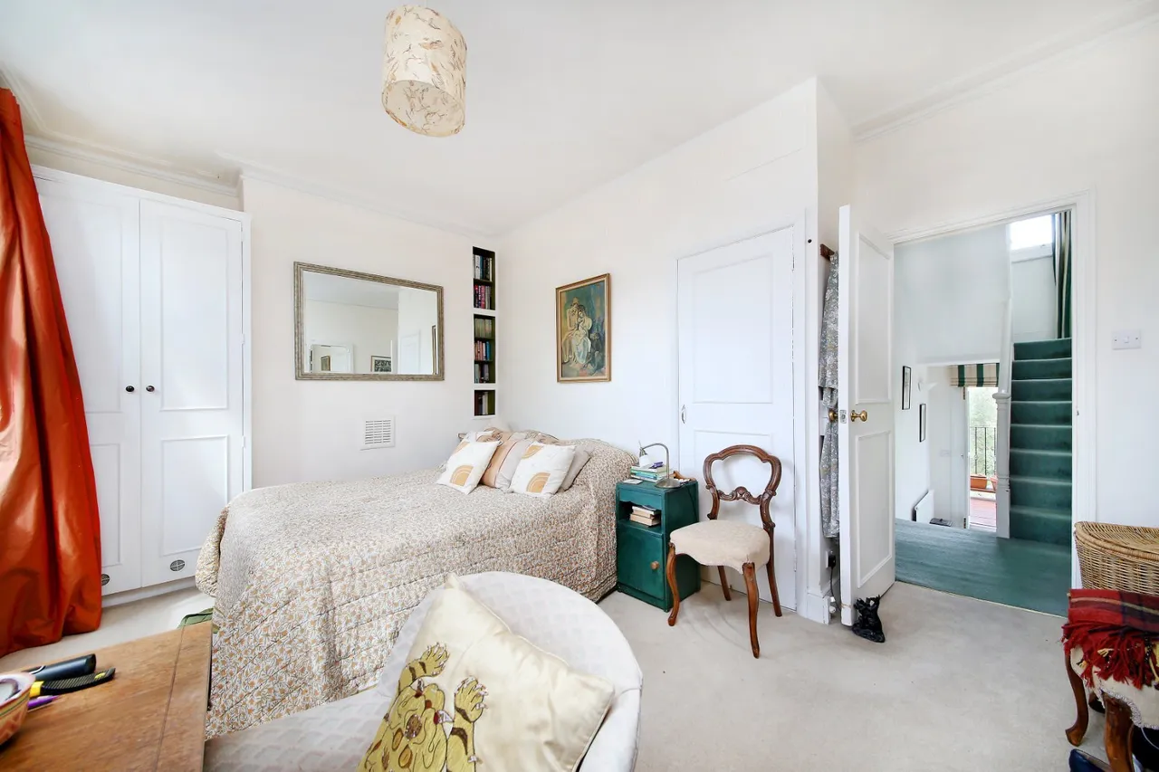 St. Martin's Road, London, SW9, photo 12