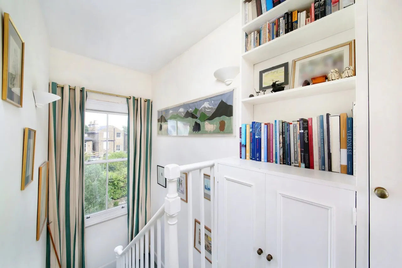 St. Martin's Road, London, SW9, photo 11