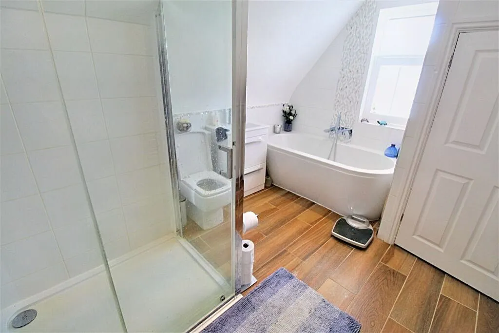 Chestnut Avenue, Grays, Essex, RM16 2UH, photo 16