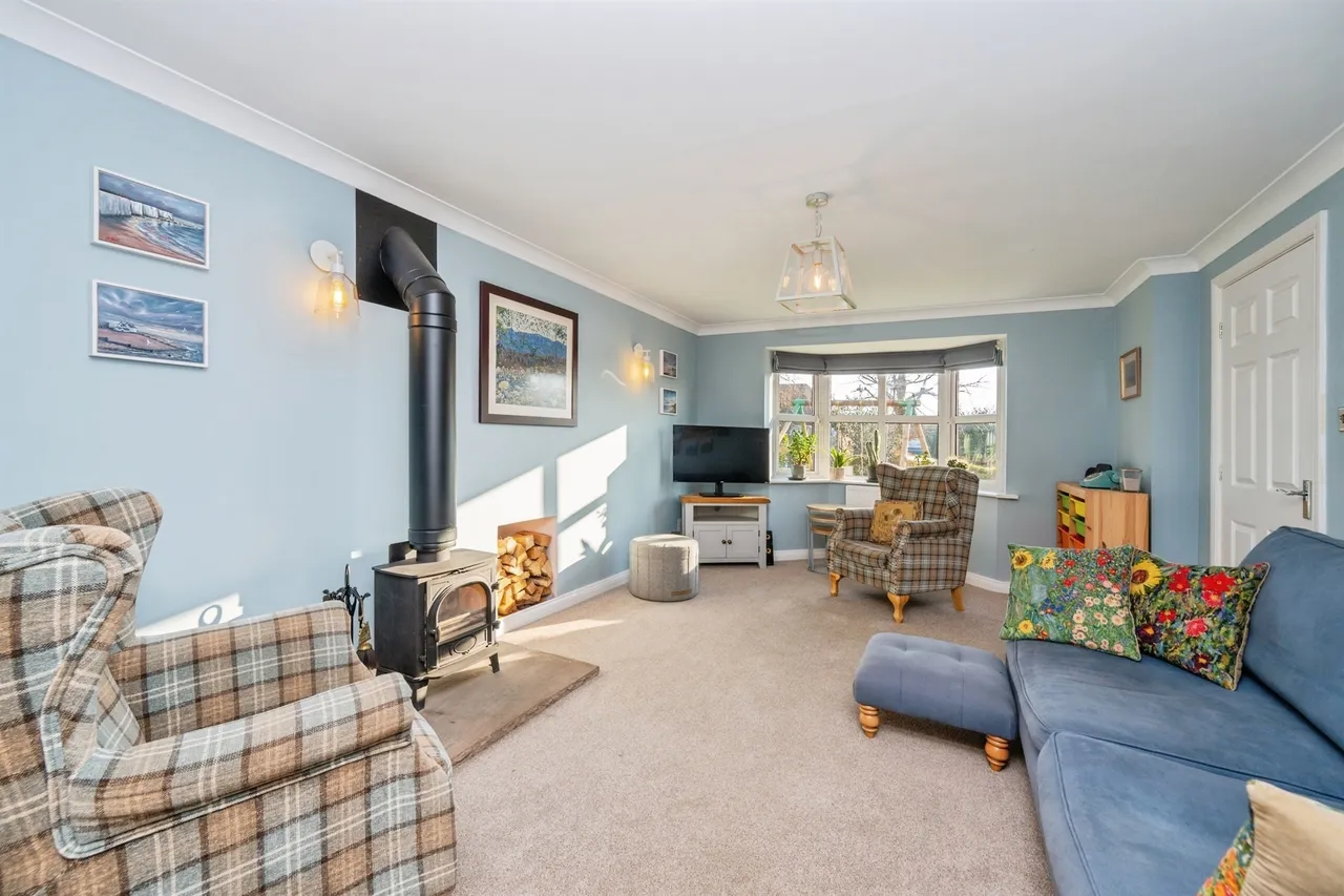 Premier Avenue, Ashbourne, DE6, photo 3
