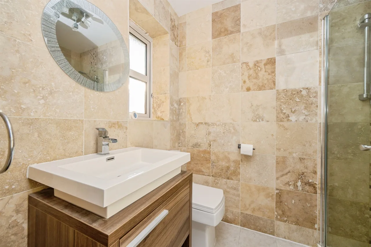 Premier Avenue, Ashbourne, DE6, photo 16
