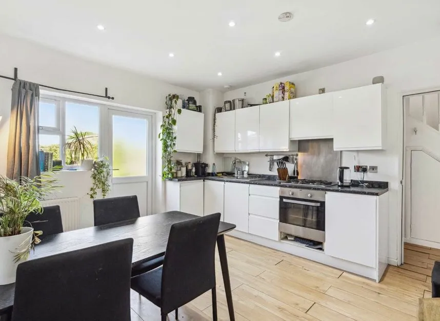 Bloemfontein Road, Shepherds Bush, W12, photo 4