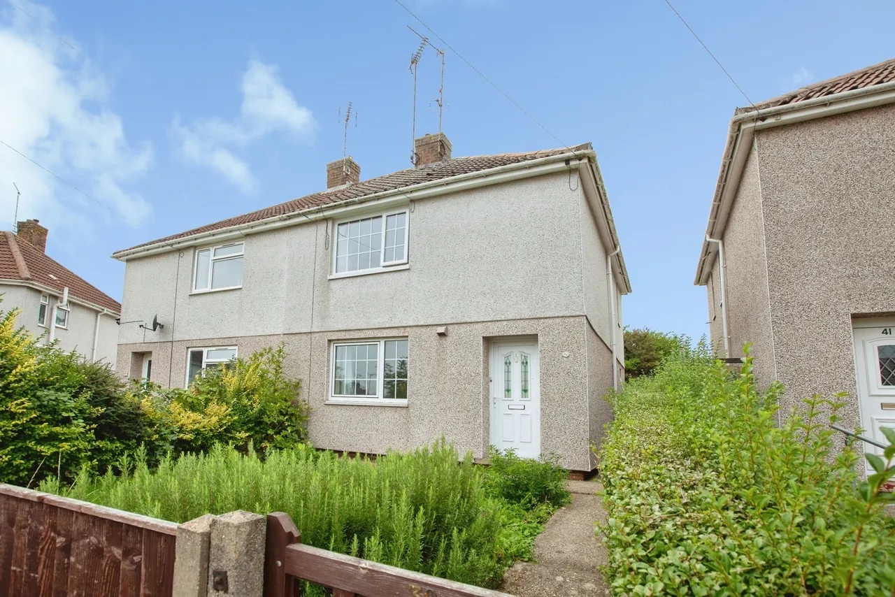 2 bed house for sale — Paling Crescent, Sutton-in-Ashfield, Nottinghamshire, NG17