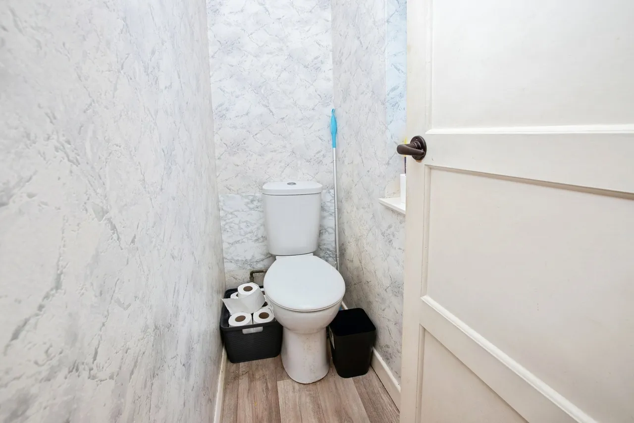 Paling Crescent, Sutton-in-Ashfield, Nottinghamshire, NG17, photo 9