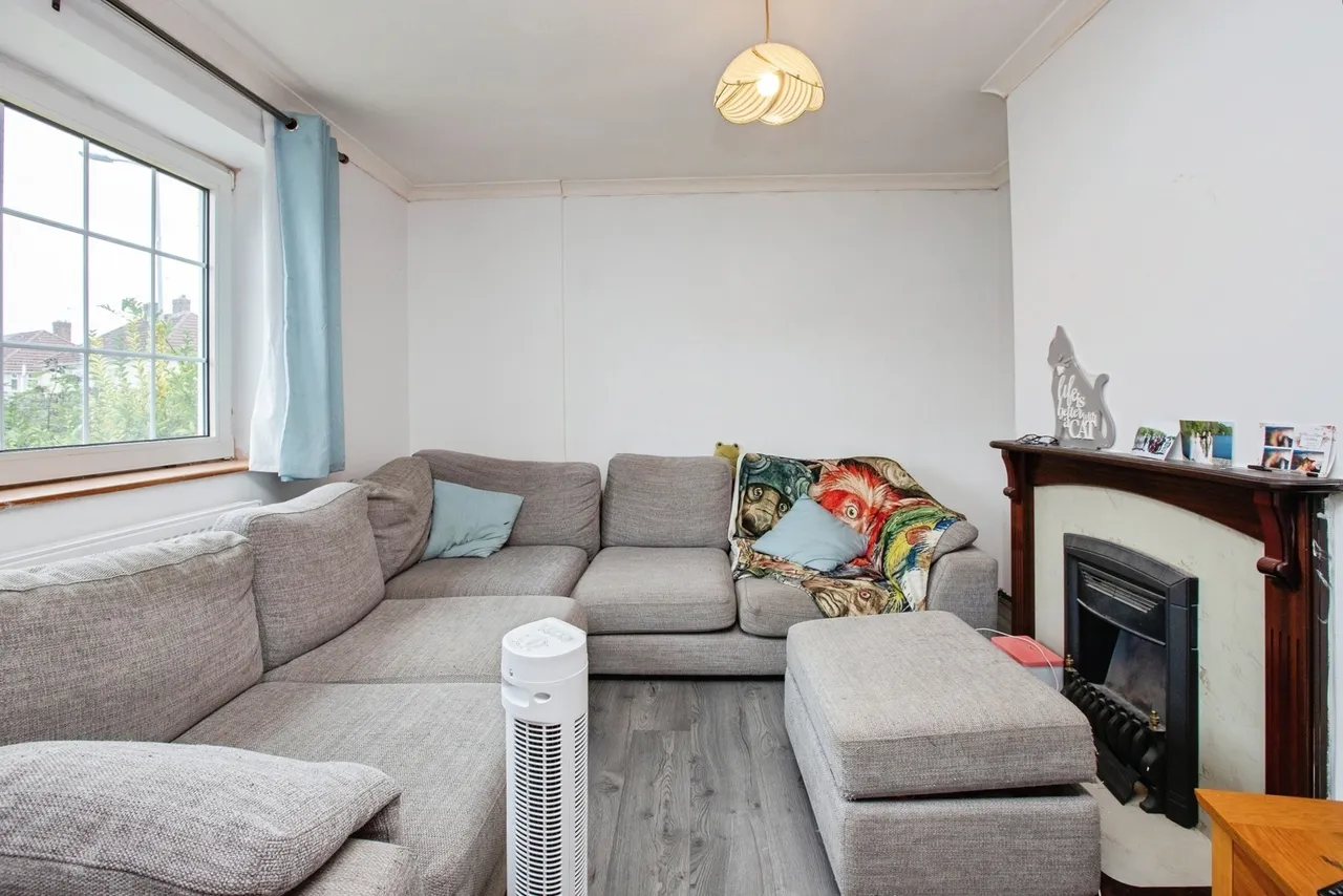 Paling Crescent, Sutton-in-Ashfield, Nottinghamshire, NG17, photo 2