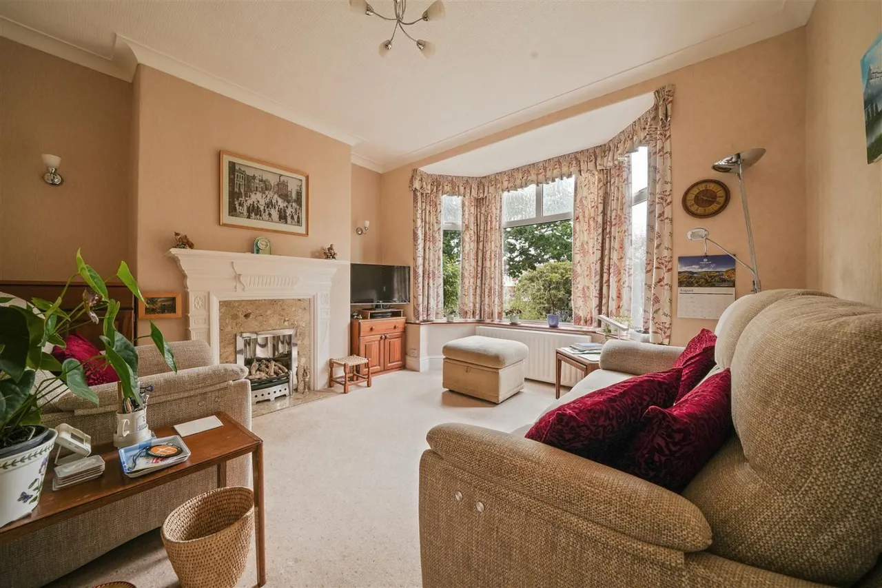 Stockarth Lane, Oughtibridge, S35, photo 2