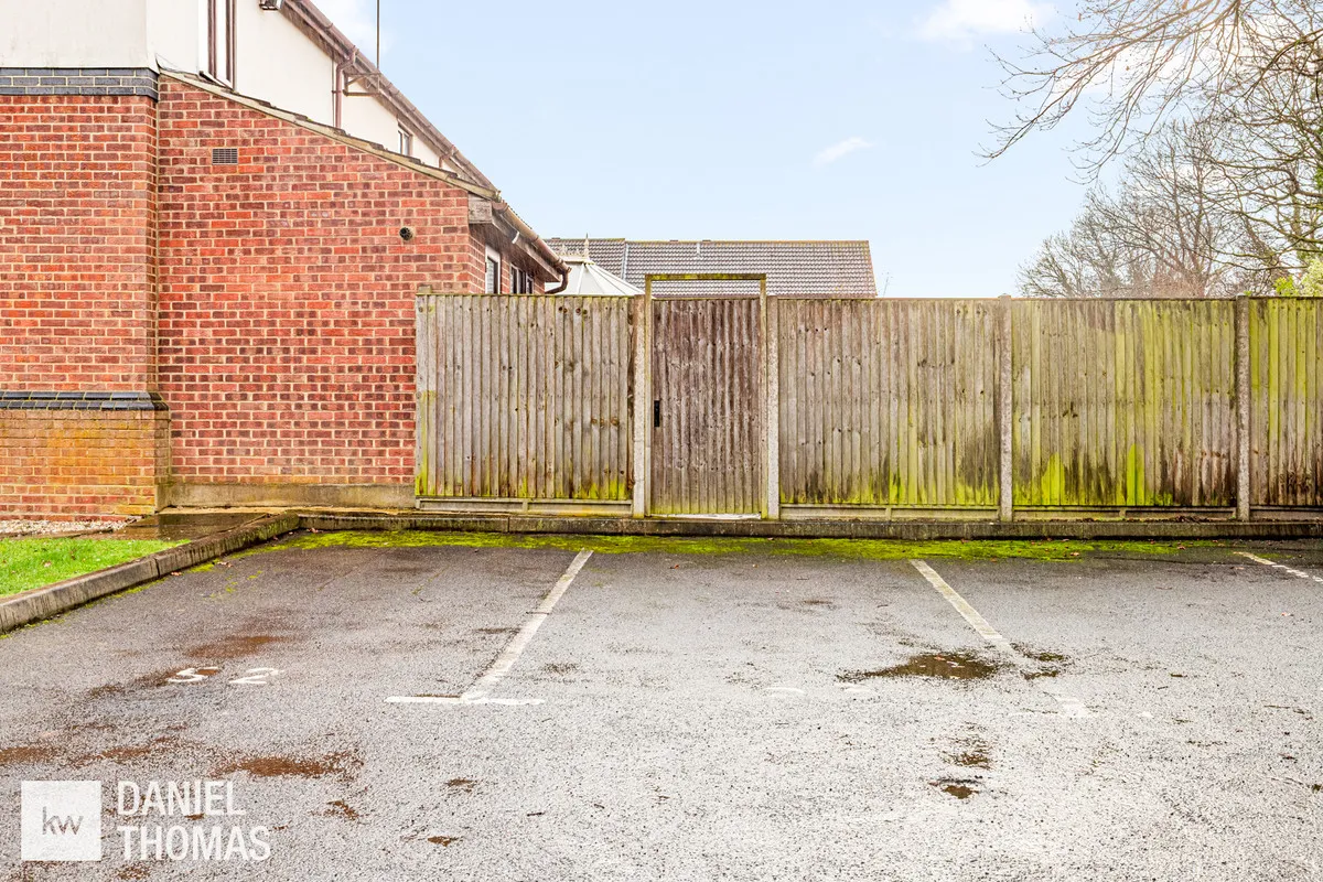 Lamplighters Close, Waltham Abbey, EN9, photo 16