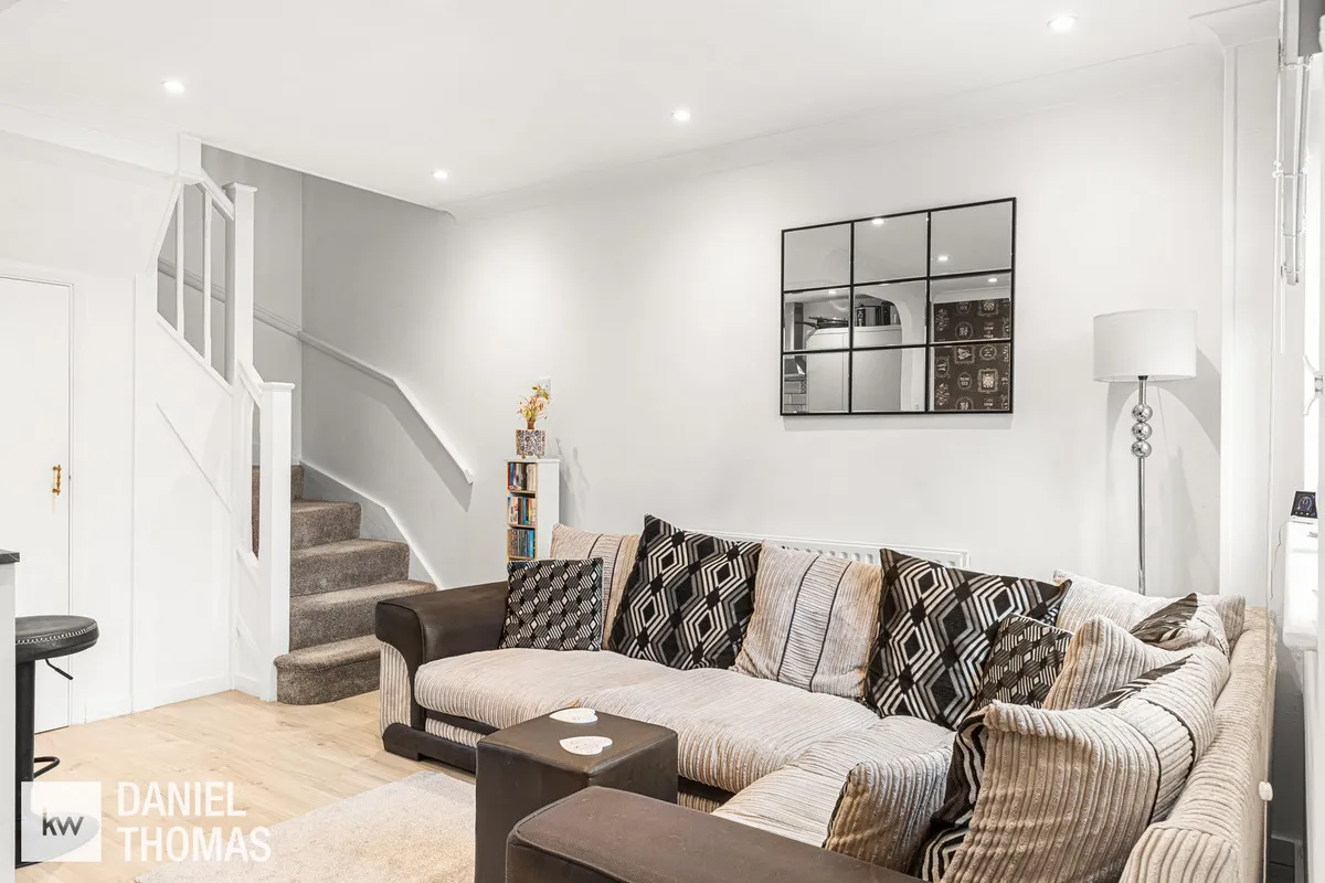 Lamplighters Close, Waltham Abbey, EN9, photo 6