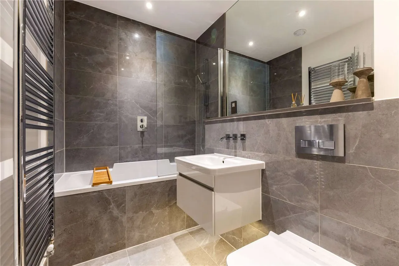 Denzil Road, Guildford, Surrey, GU2 7AT, photo 6