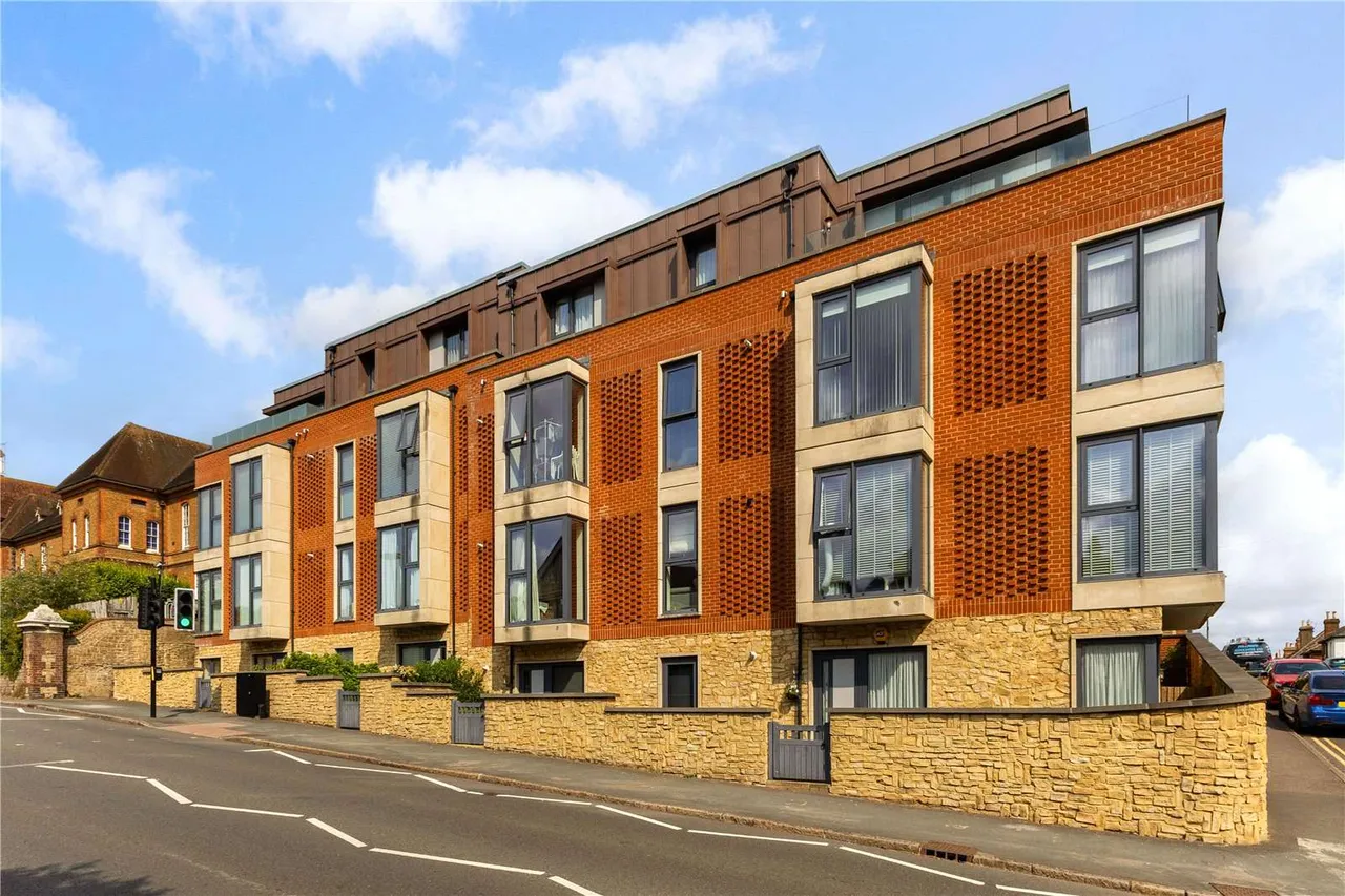 Denzil Road, Guildford, Surrey, GU2 7AT, photo 9