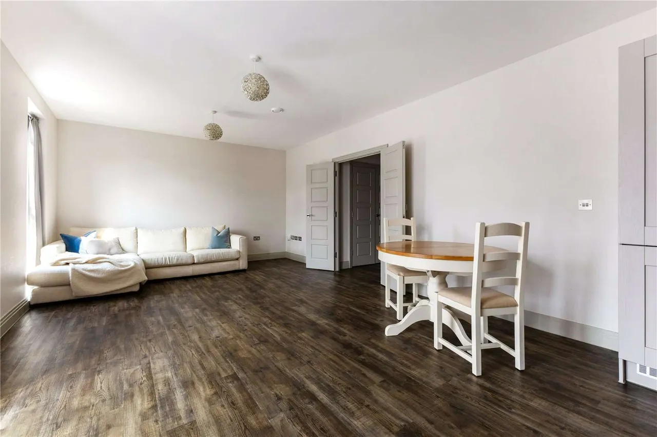 Denzil Road, Guildford, Surrey, GU2 7AT, photo 4