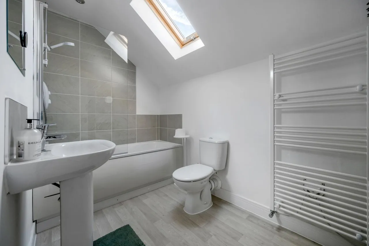 Beeby Drive, Waltham On The Wolds, LE14, photo 13