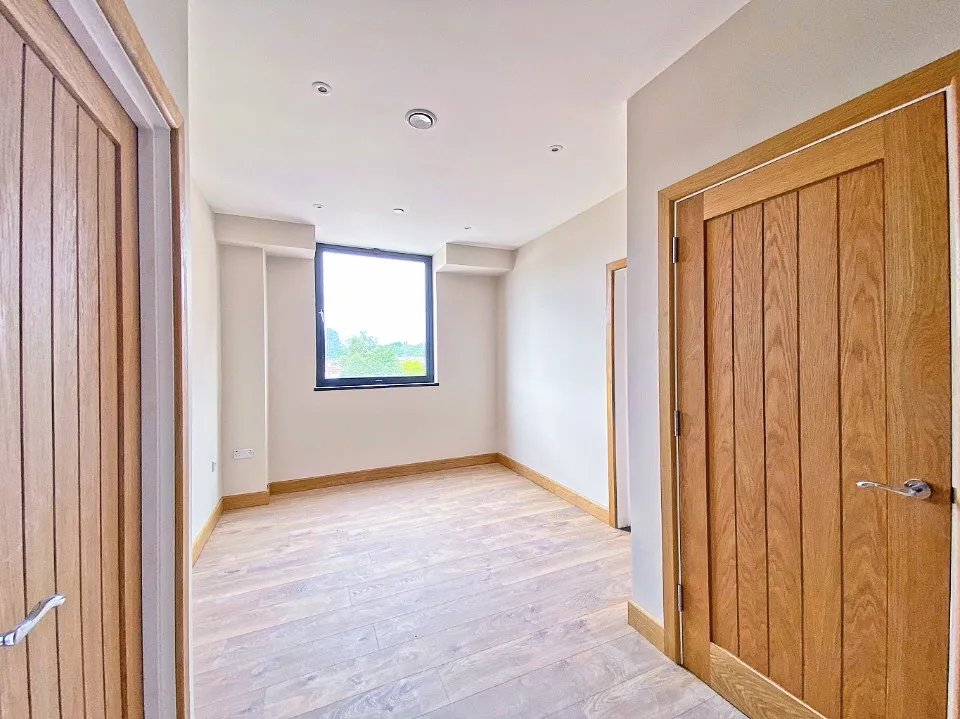 Victoria Road, Farnborough, Hampshire, GU14 7JE, photo 4