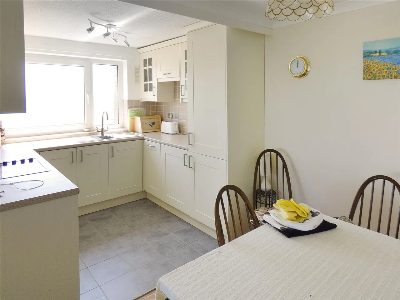 Millfield Close, Rustington, photo 11