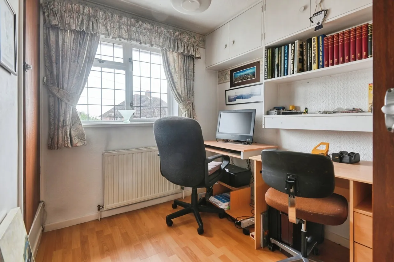 Blandford Avenue, Birmingham, B36, photo 17