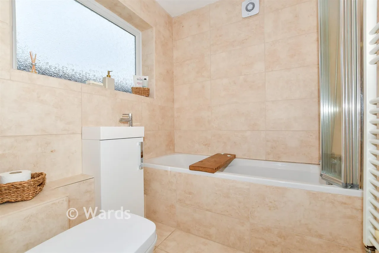 Victoria Street, Eccles, ME20, photo 15