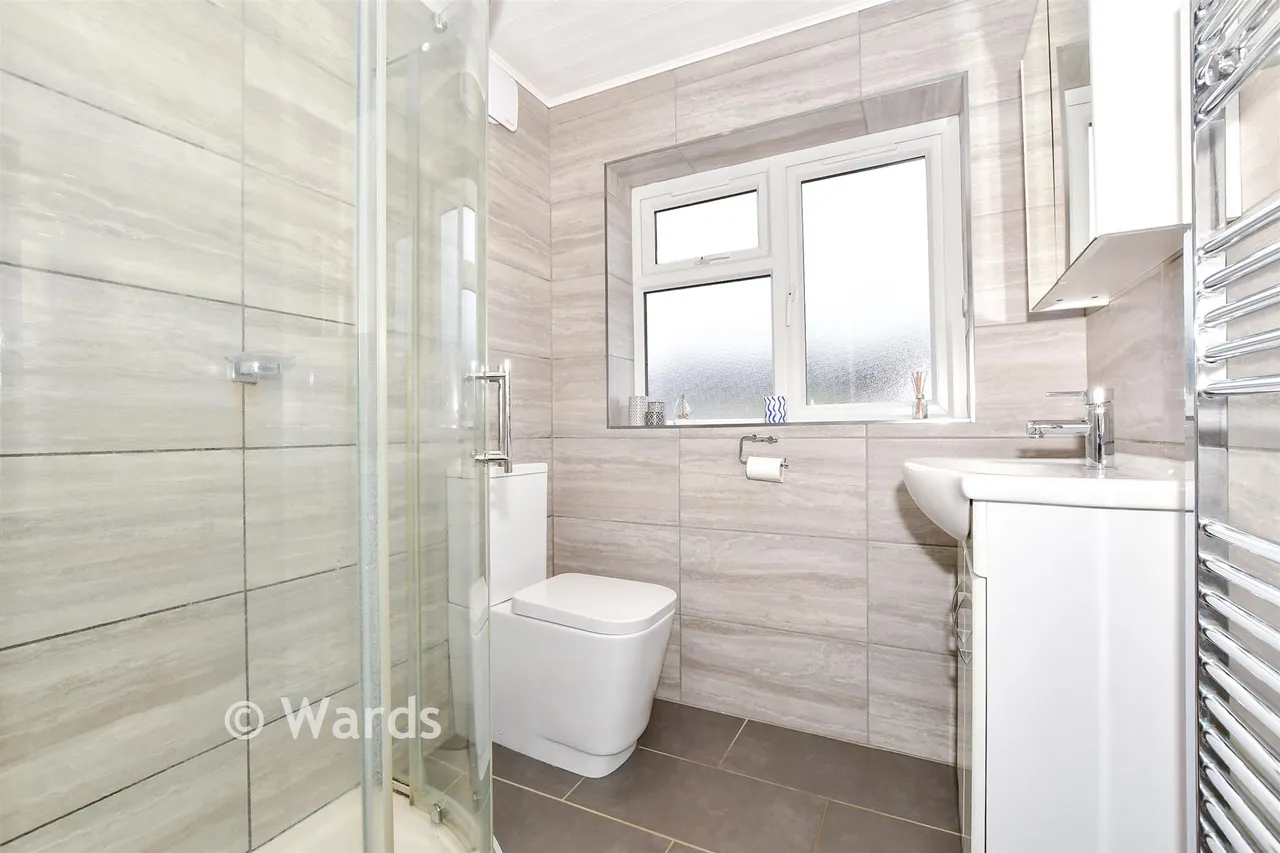 Victoria Street, Eccles, ME20, photo 9