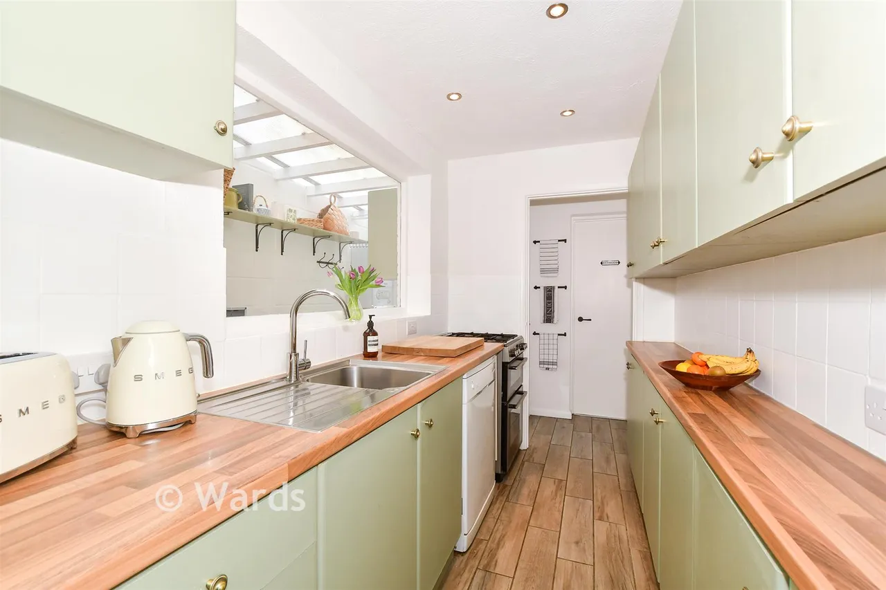 Victoria Street, Eccles, ME20, photo 3