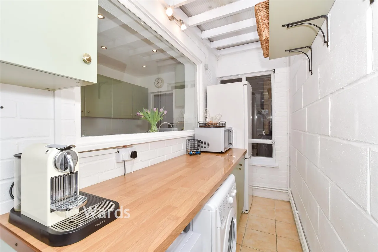 Victoria Street, Eccles, ME20, photo 12