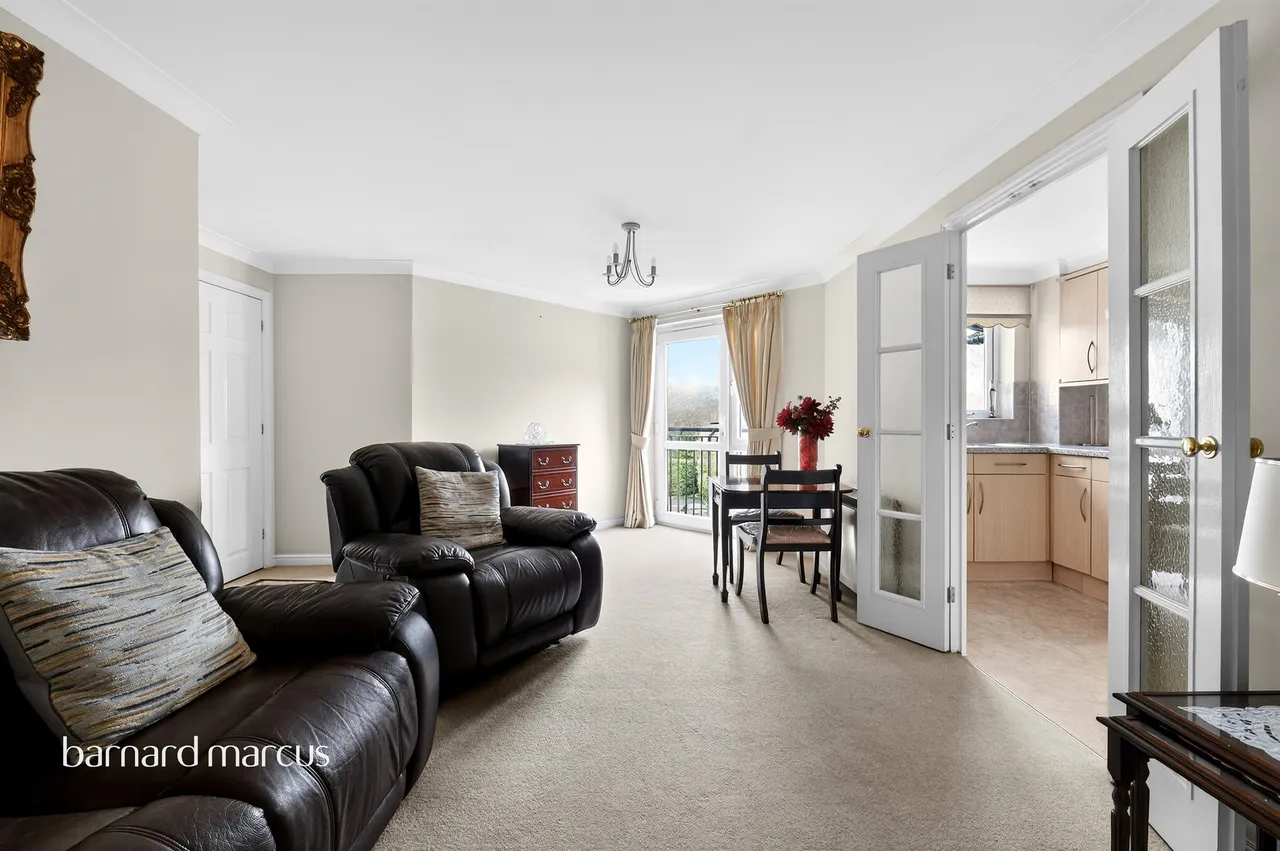 Kingston Road, Epsom, KT19, photo 8