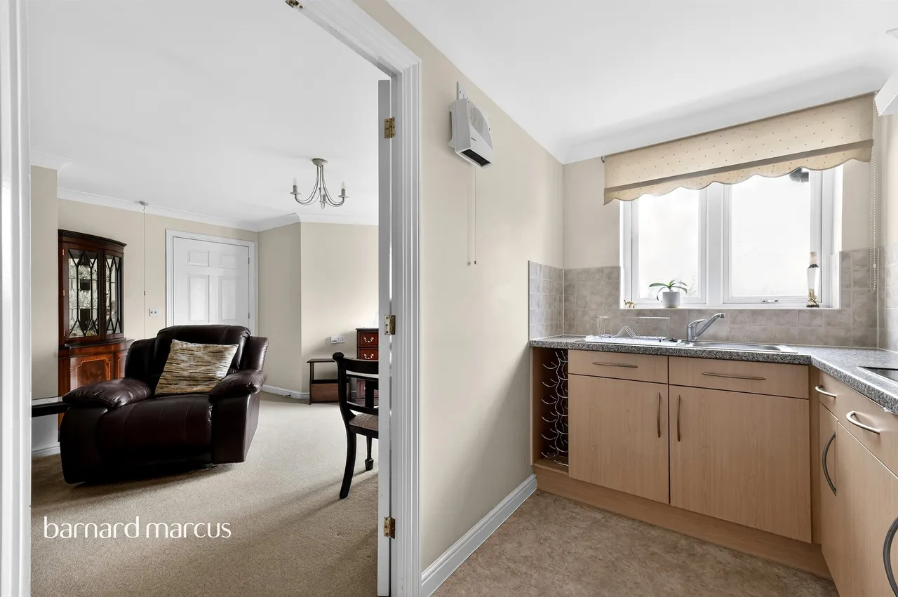 Kingston Road, Epsom, KT19, photo 3
