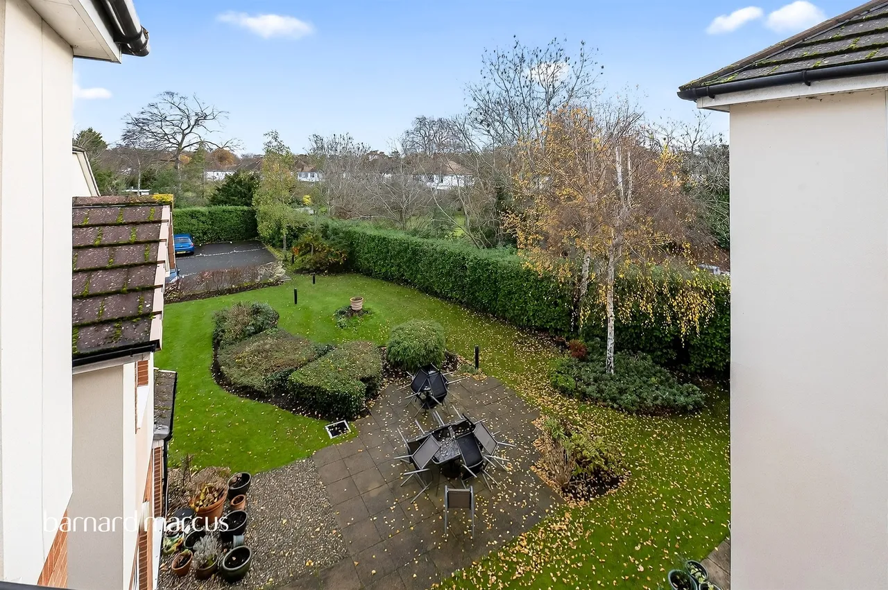 Kingston Road, Epsom, KT19, photo 12