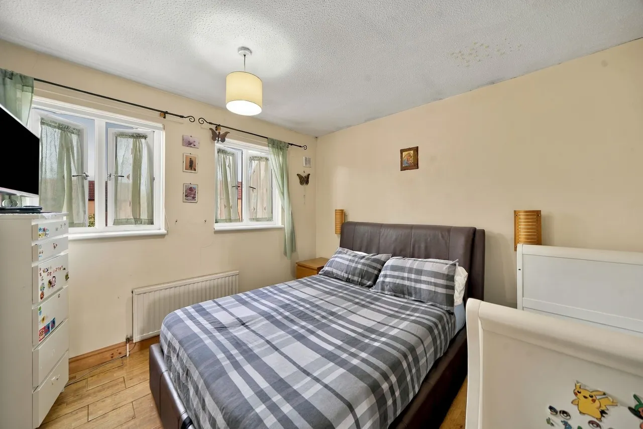 Kilross Road, Bedfont, TW14, photo 9