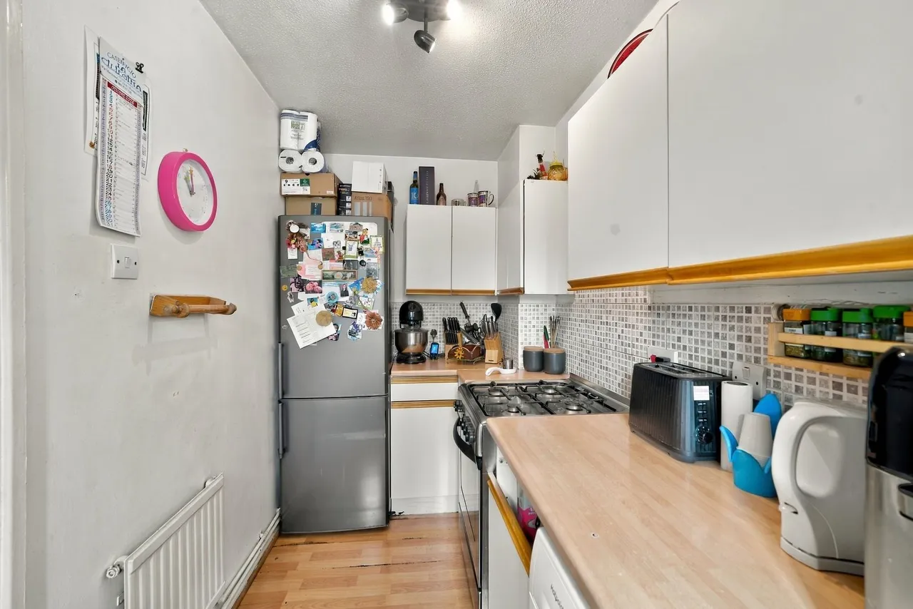 Kilross Road, Bedfont, TW14, photo 6