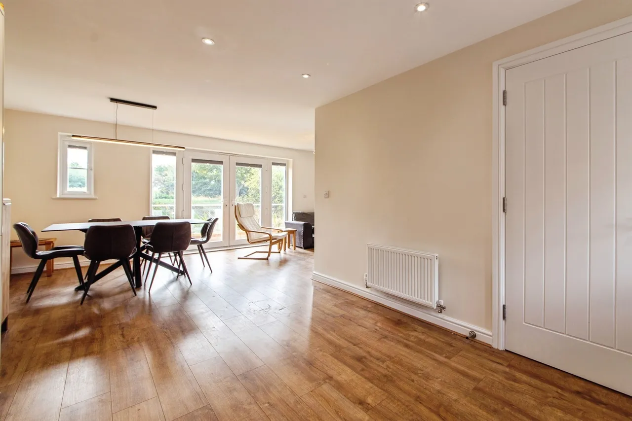 Eastgate Bourne, PE10, photo 13