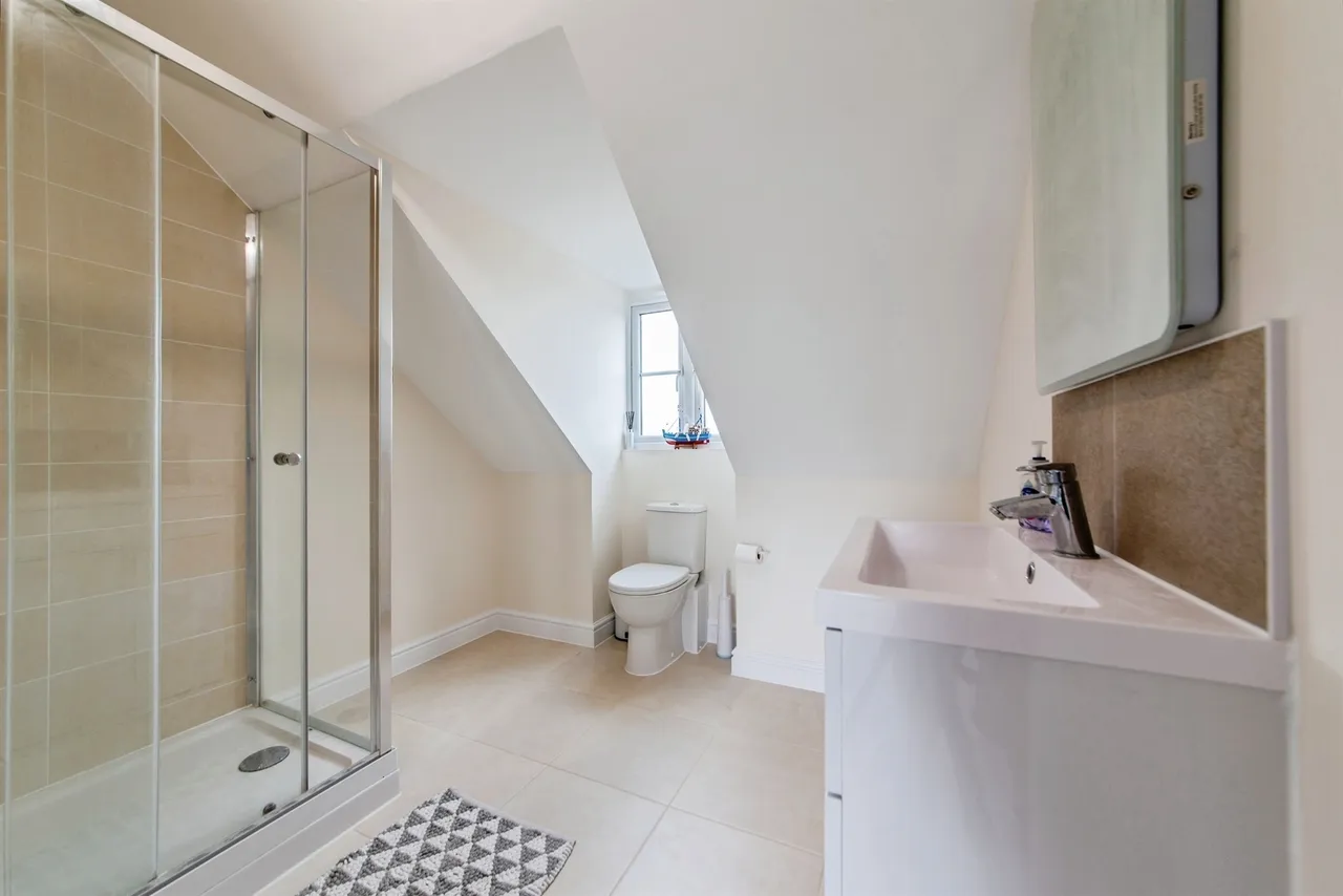 Eastgate Bourne, PE10, photo 17