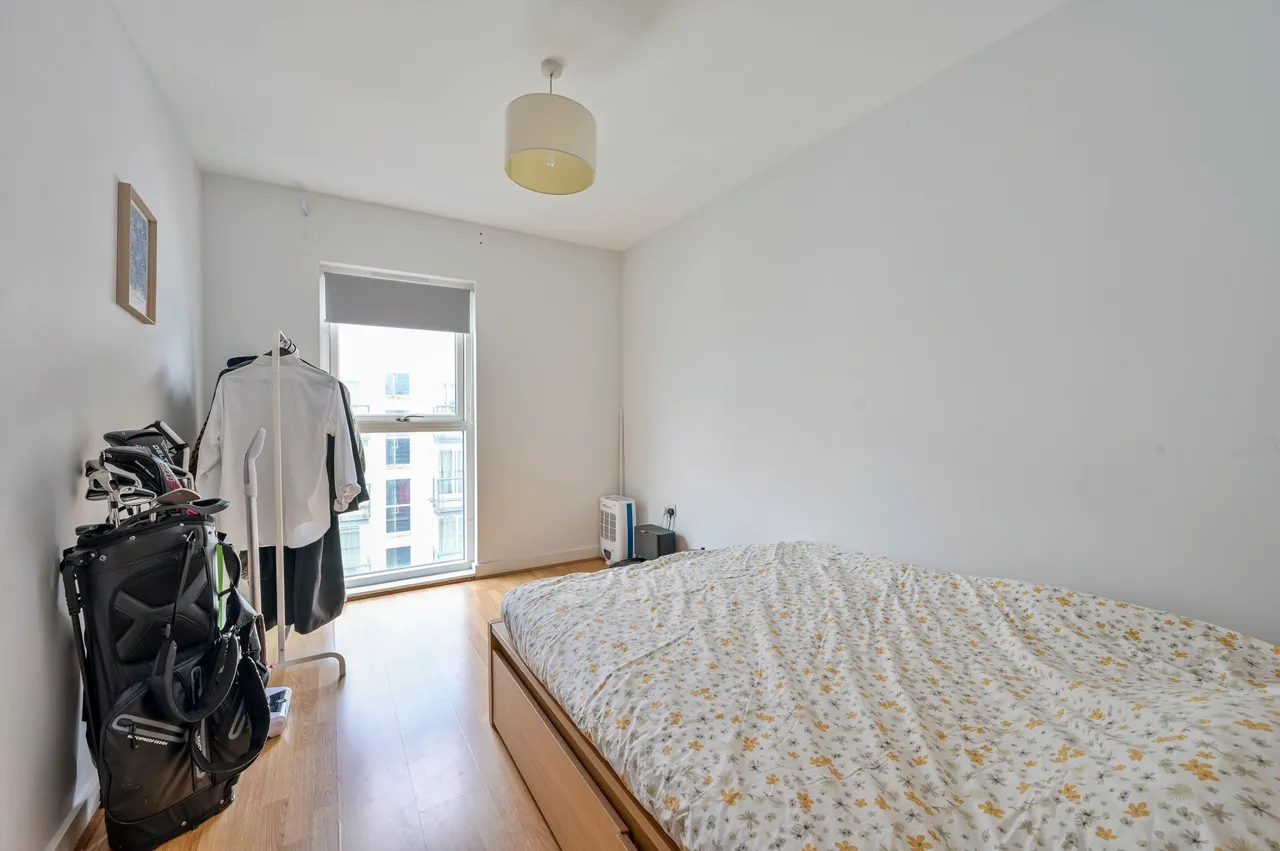 Flat 63 (25% Share), 11 Point Pleasant, London, photo 7