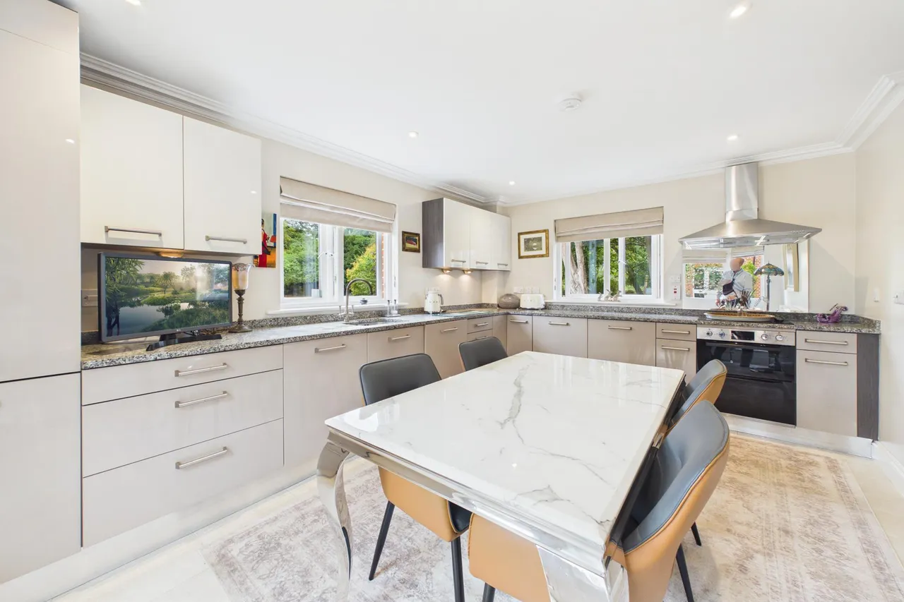 Ashfield Grange, Great Ashfield, photo 19